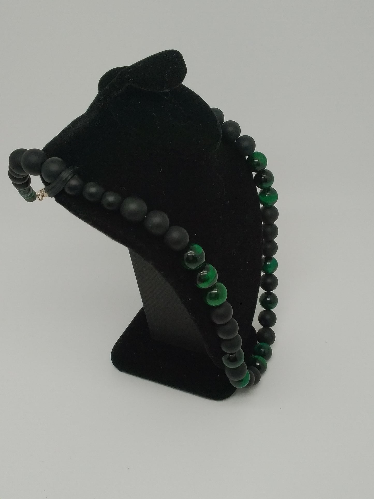 Green Tigers Eye and Black Onyx Gemstone Beaded Necklace (Unisex)
